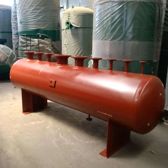 建华多台锅炉分汽缸工作原理